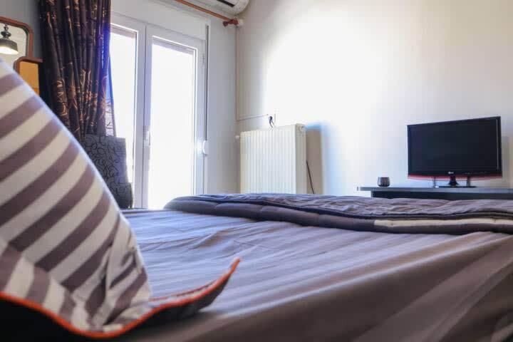 Topfloor Central Apt With Urban Views,3' To Metro Ateny Zewnętrze zdjęcie